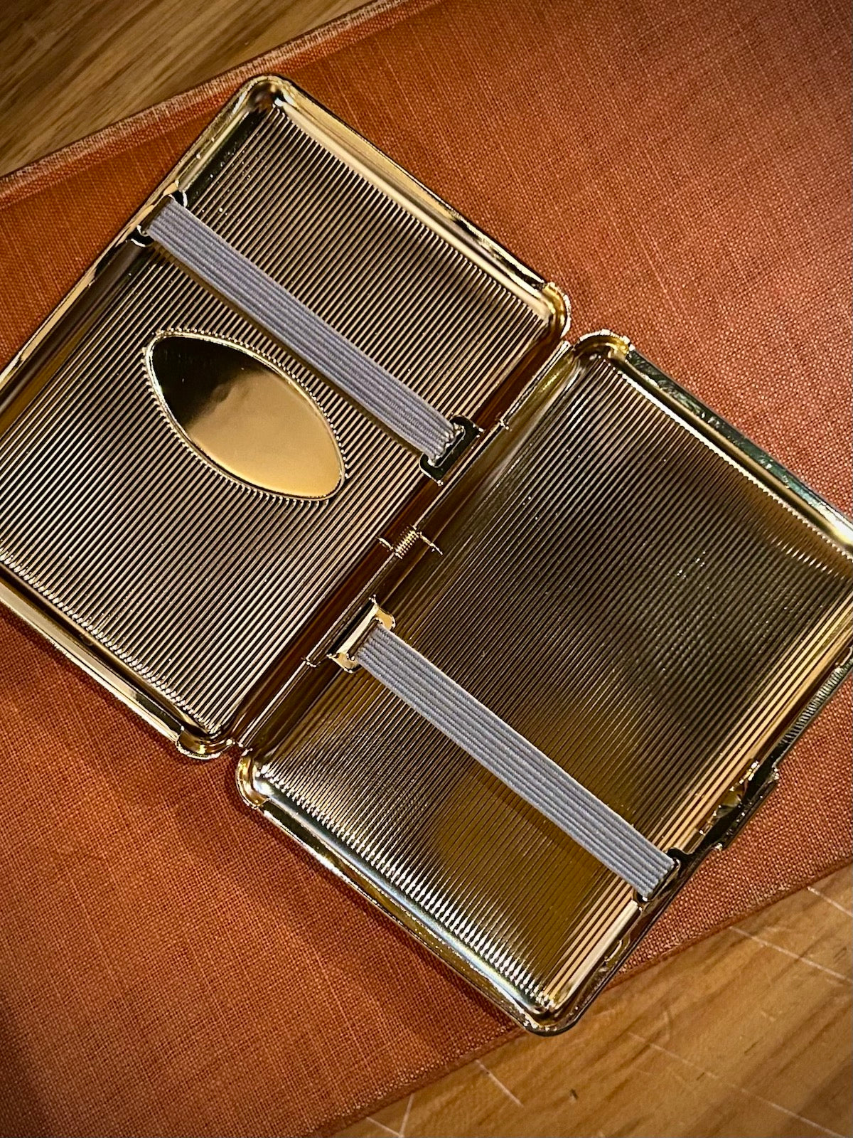 Brass Striped Design Elastic Holder Cigarette/Card Case