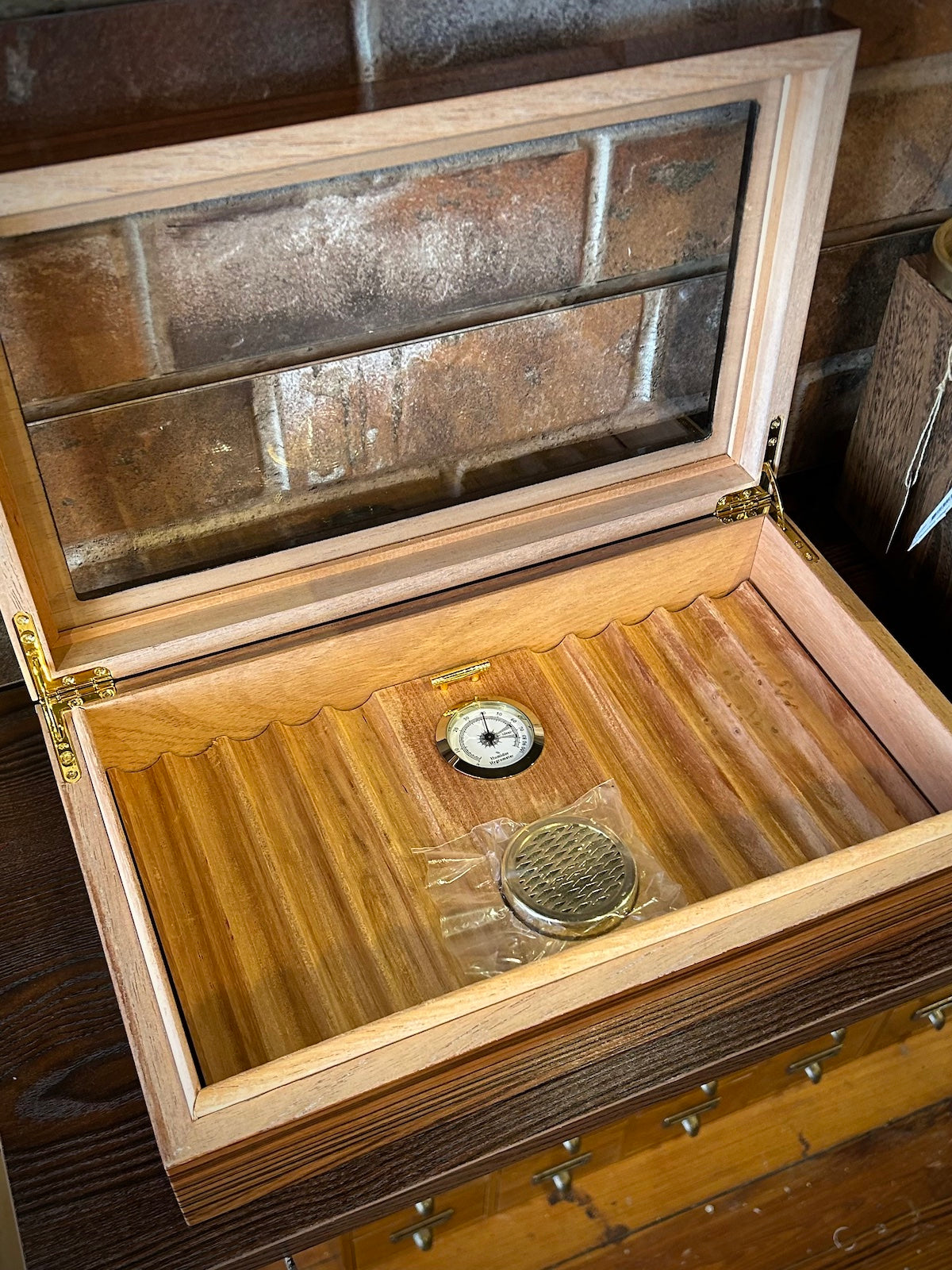The Dario Cigar Humidor