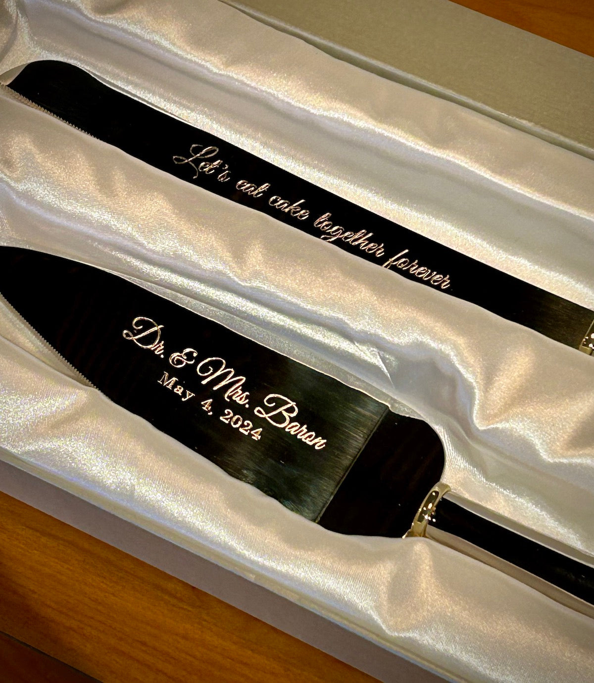 Gold Ring Band Silver Handle Cake Knife & Server Set