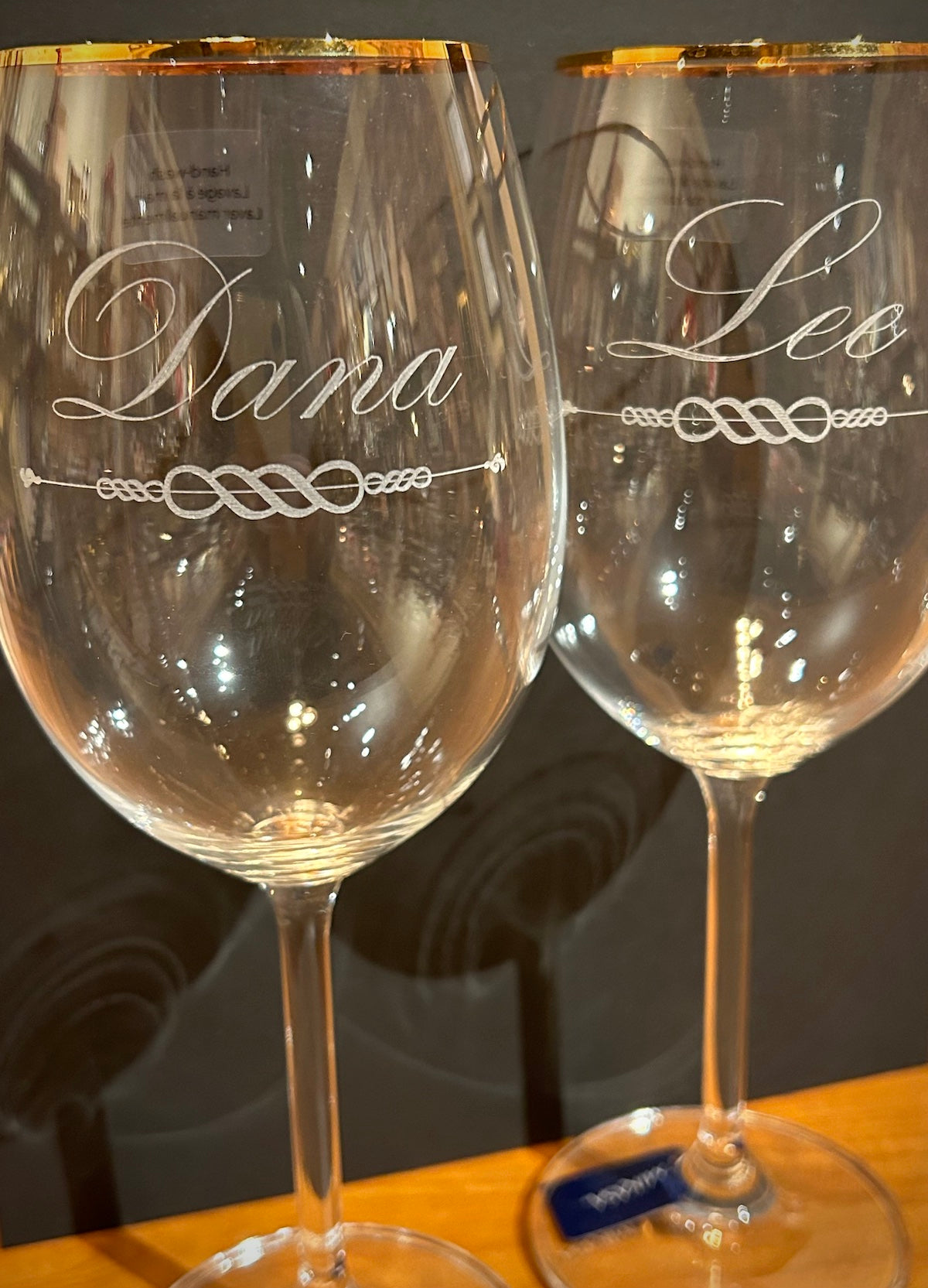 Mikasa Julie Gold Rim 16.5 oz Crystal White Wine Glass