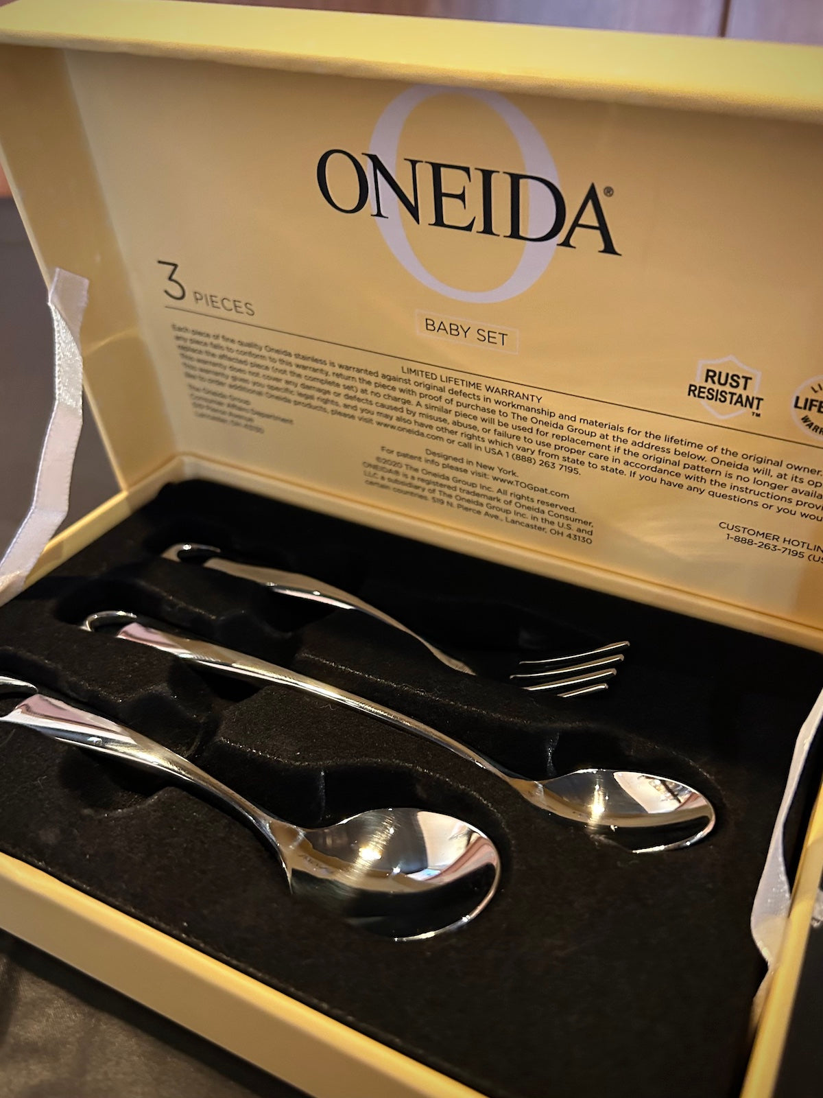 Oneida Community Little Love 3 Piece Baby Feeding Set