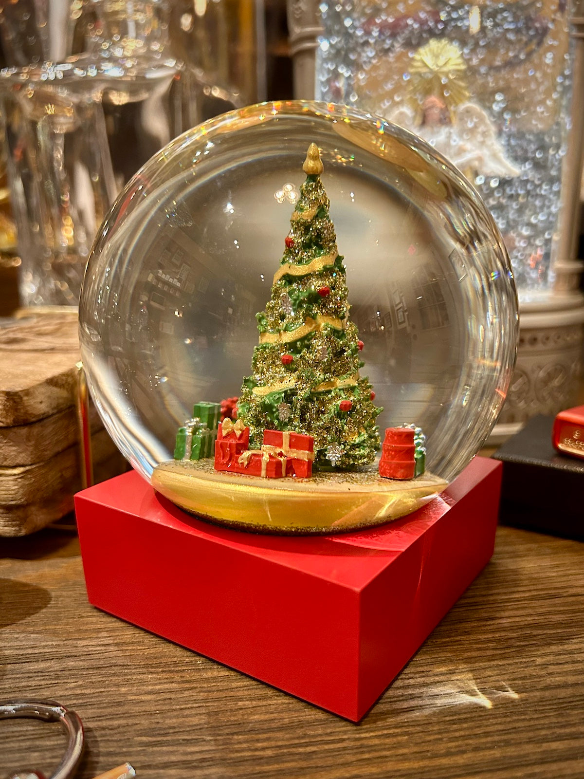 Christmas Tree Snow Globe