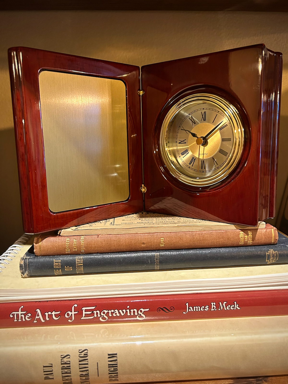 Rosewood Piano Finish Book Clock