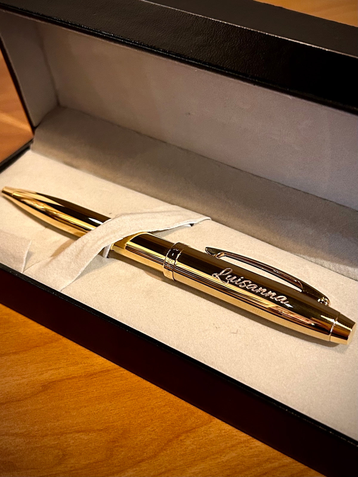 Sheaffer 100 Glossy PVD Gold with Gold Trim Ballpoint Pen