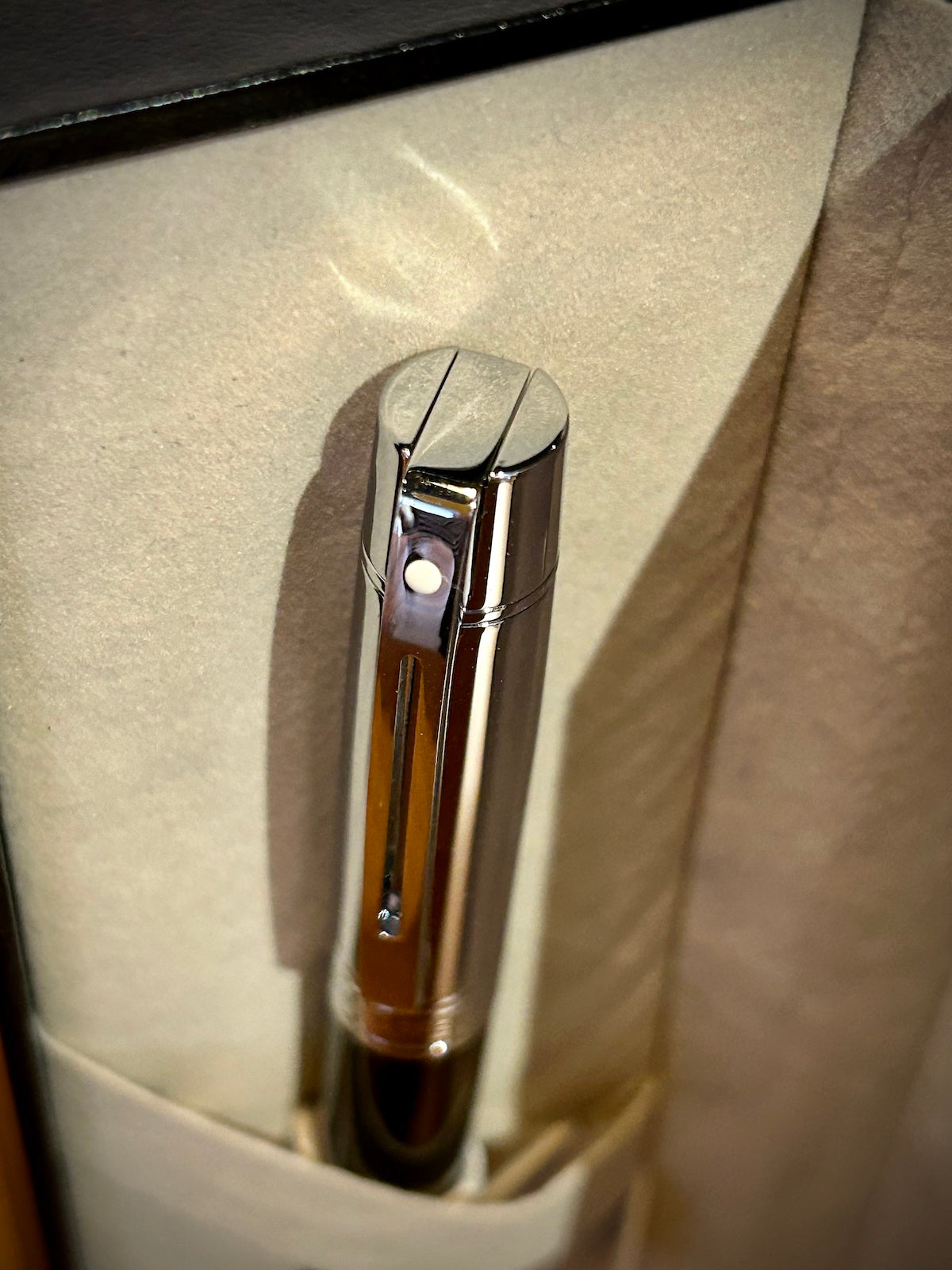 Sheaffer 300 Glossy Black Barrel and Bright Chrome Cap Ballpoint Pen