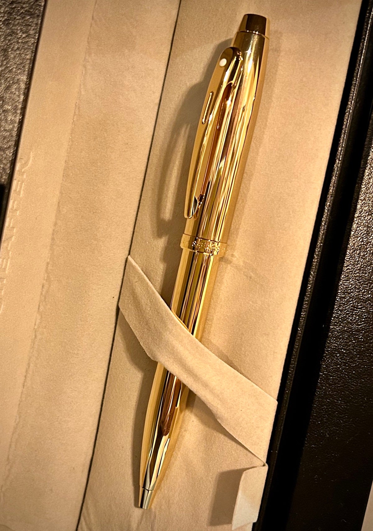 Sheaffer 100 Glossy PVD Gold with Gold Trim Ballpoint Pen