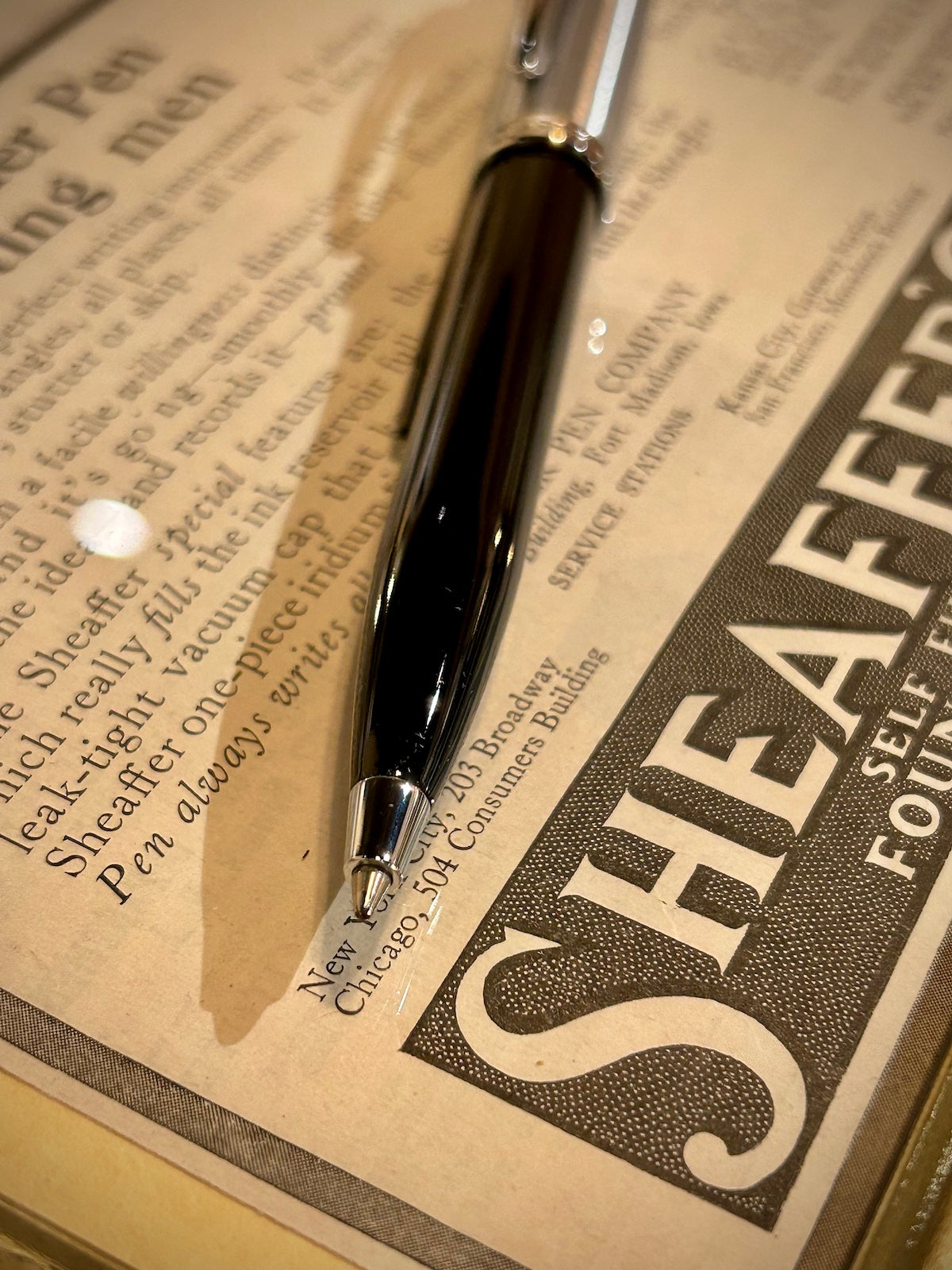 Sheaffer 100 Black Glossy Barrel, Brushed Chrome Cap Ballpoint Pen