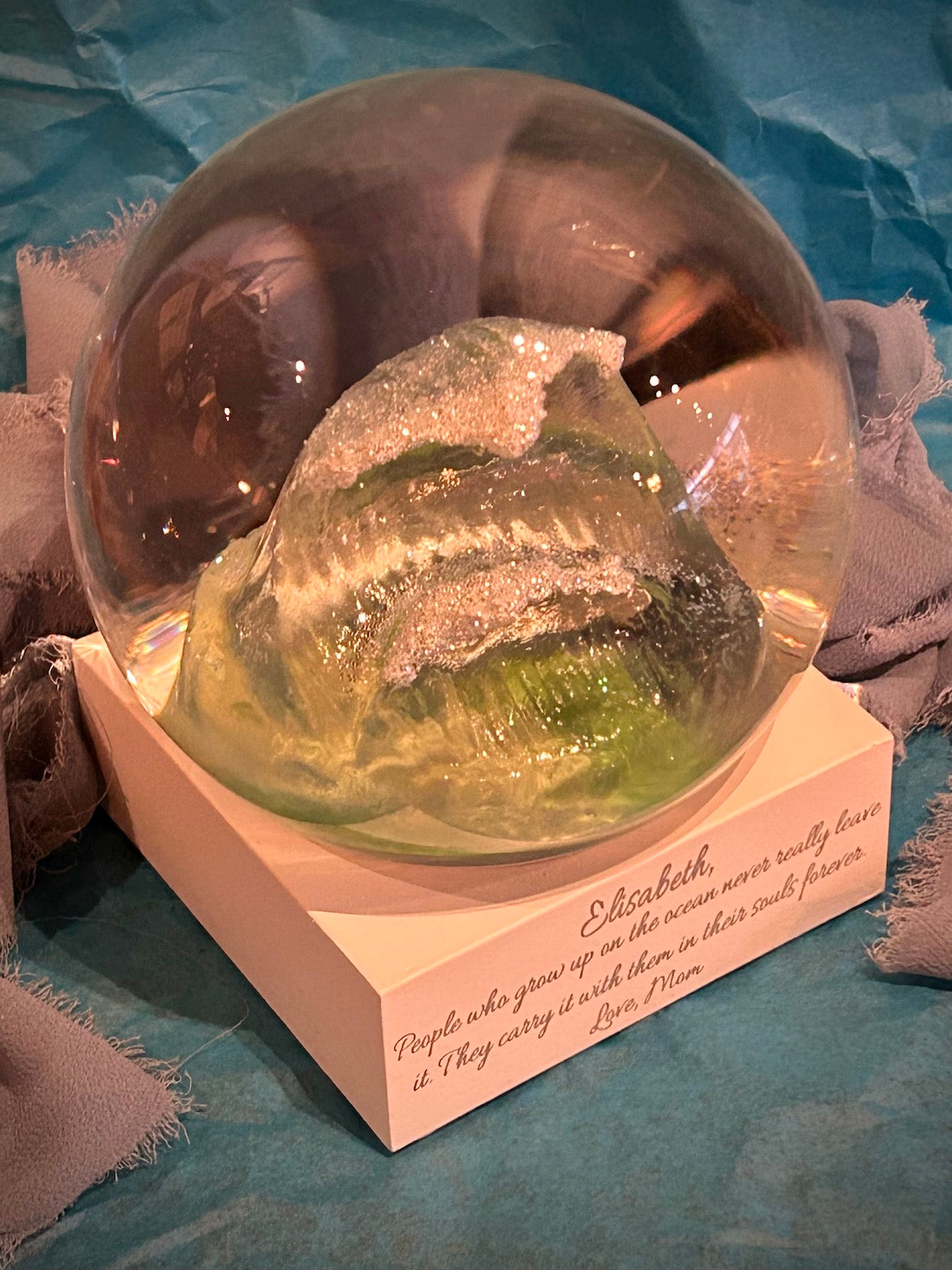 The Wave Snow Globe