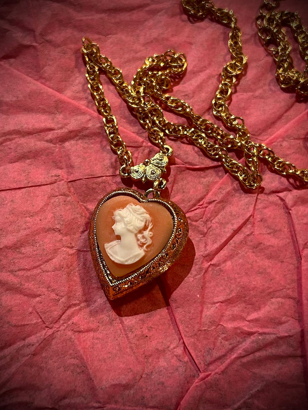 1928 Jewelry Pink Heart Cameo Pendant Locket Necklace