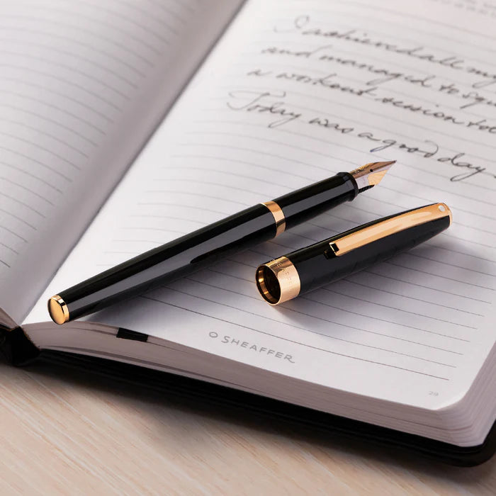 Sheaffer Sagaris 9471 Gloss Black Fountain Pen With Gold Tone Trim