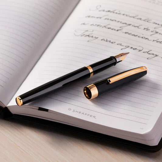 Sheaffer Sagaris 9471 Gloss Black Fountain Pen With Gold Tone Trim