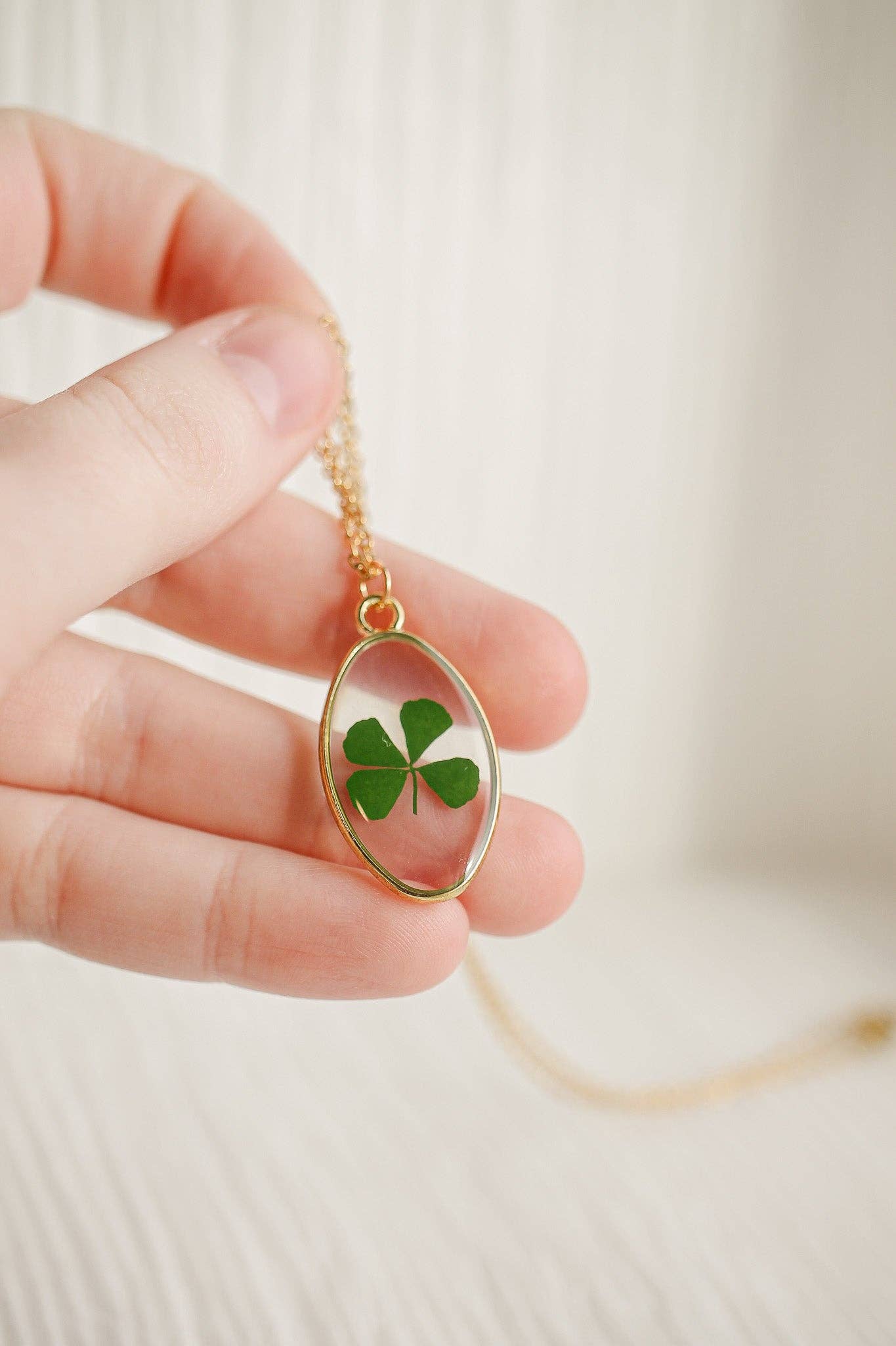 Lucky Charm Real 4 Leaf Clover Necklace