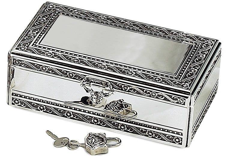 Elegance Silver Classic Jewelry Box with Lock