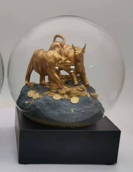 Wall Street Gold Bull & Bear Snow Globe