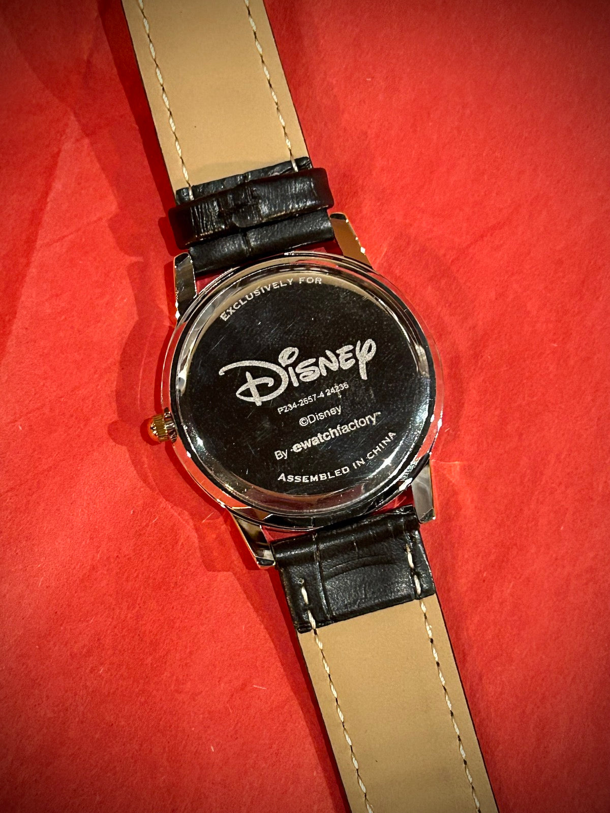 Disney Minnie Mouse with Moving Arms Watch with Black Strap