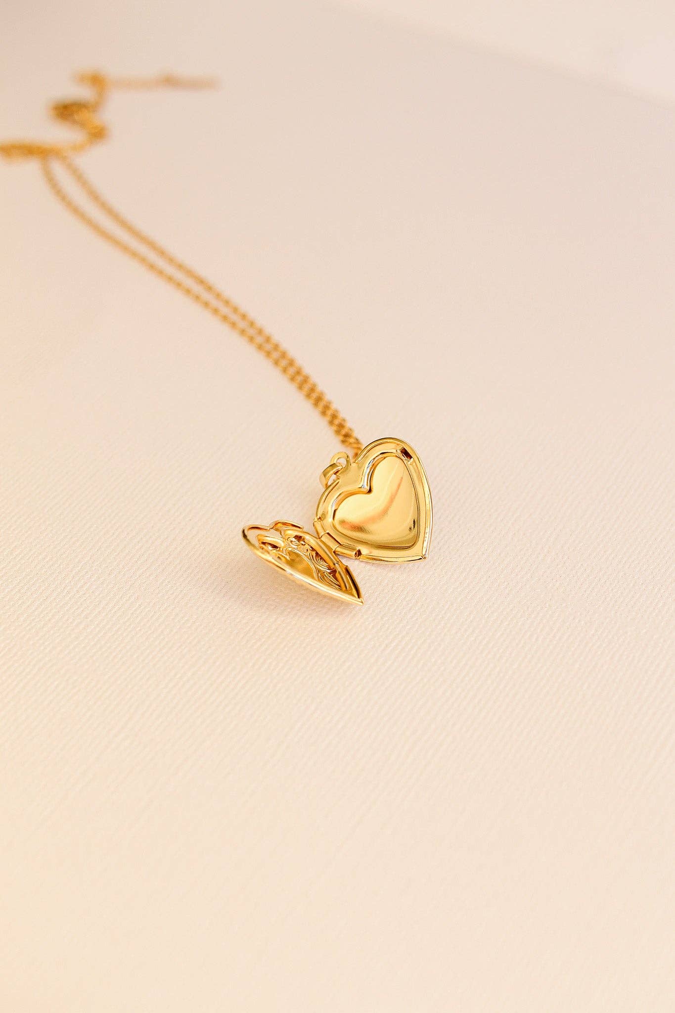 Mia Gold Heart Locket