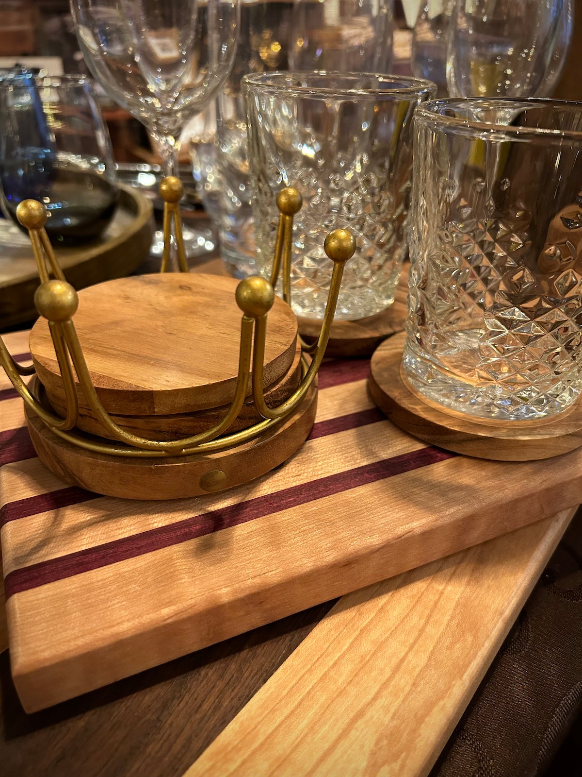 Godinger Set of Four Acacia Coasters with Gold Crown Stand