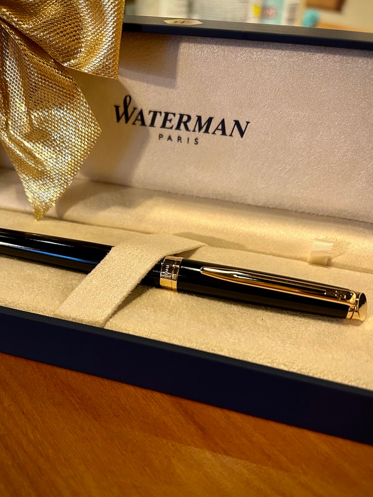 Waterman Hémisphère Black with Gold Trim Rollerball Pen