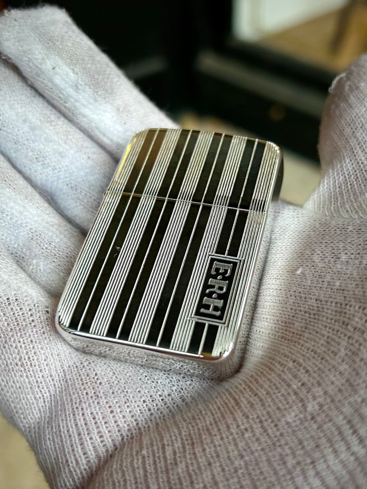 Zippo 1941 Replica High Polish Sterling Silver Windproof Lighter